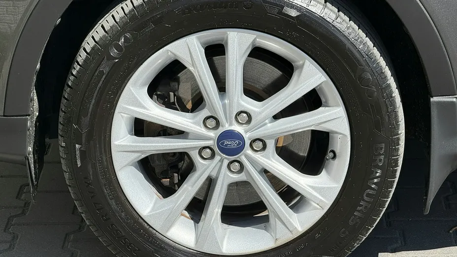 FORD Kuga -