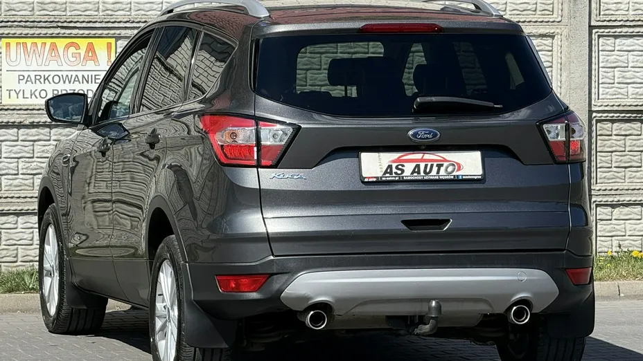FORD Kuga -