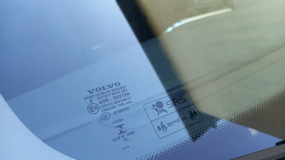 VOLVO XC60 -