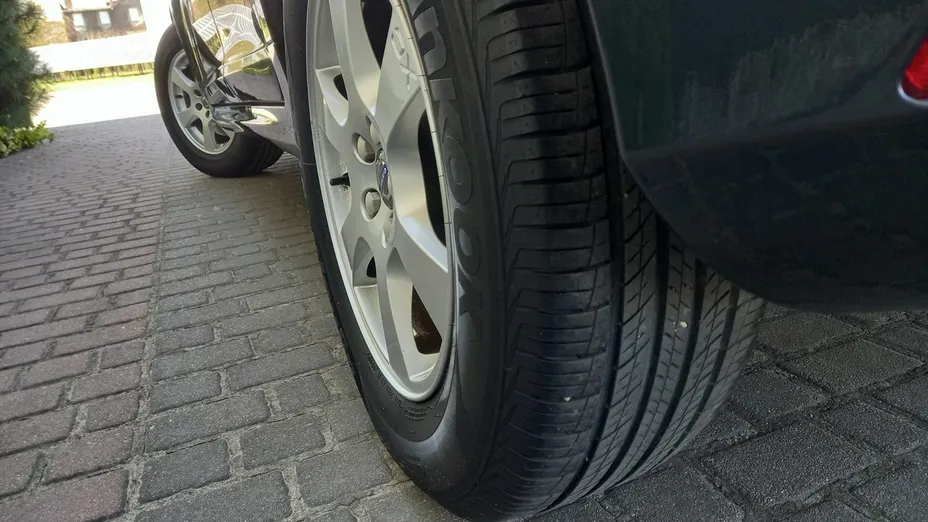 VOLVO XC60 -