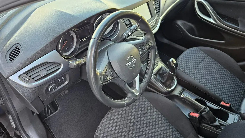 OPEL Astra -