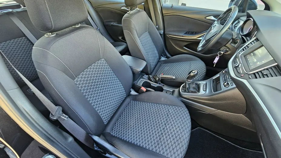 OPEL Astra -
