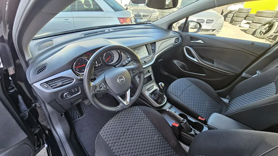 OPEL Astra -