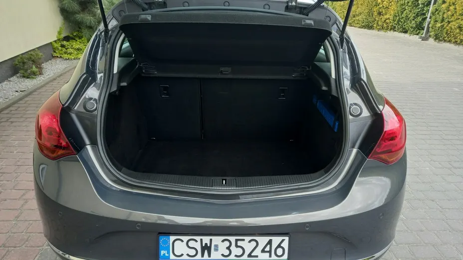 OPEL Astra -