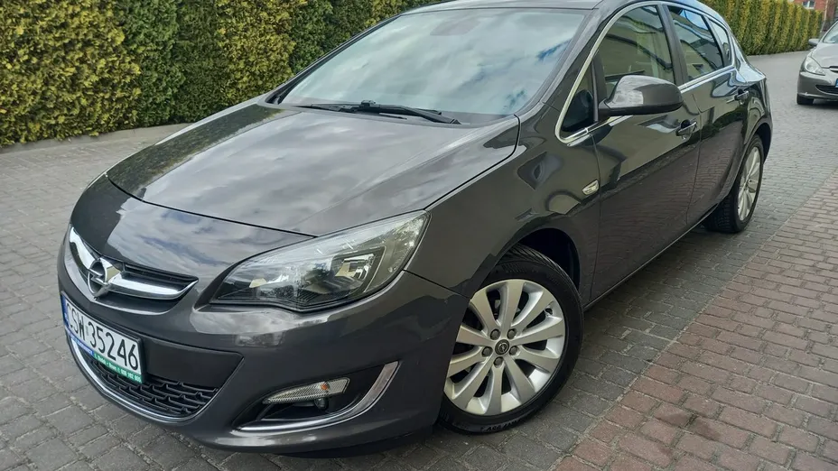 OPEL Astra -