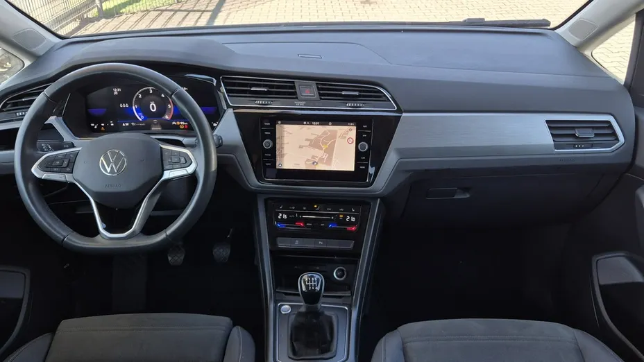 VOLKSWAGEN Touran -