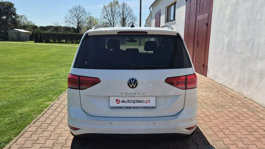 VOLKSWAGEN Touran -