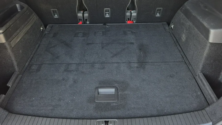 VOLKSWAGEN Touran -