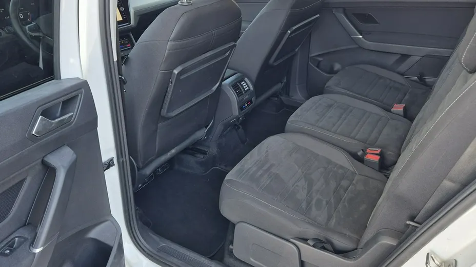 VOLKSWAGEN Touran -