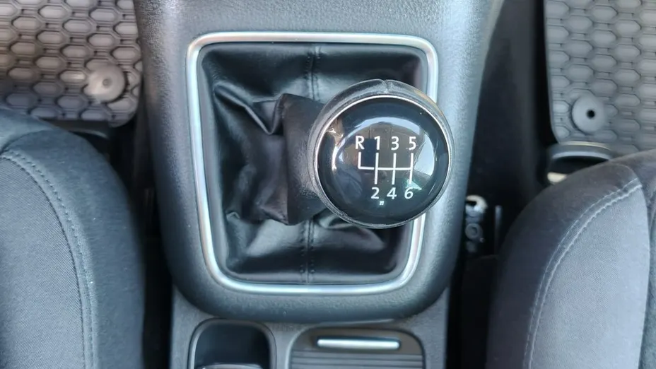 VOLKSWAGEN Tiguan -