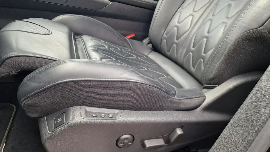 PEUGEOT 3008 -