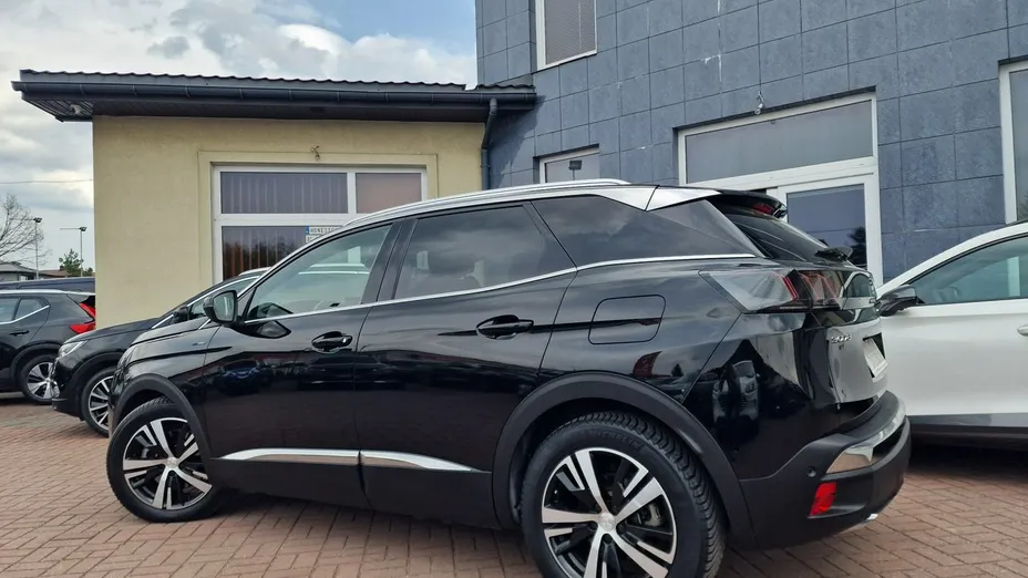 PEUGEOT 3008 -