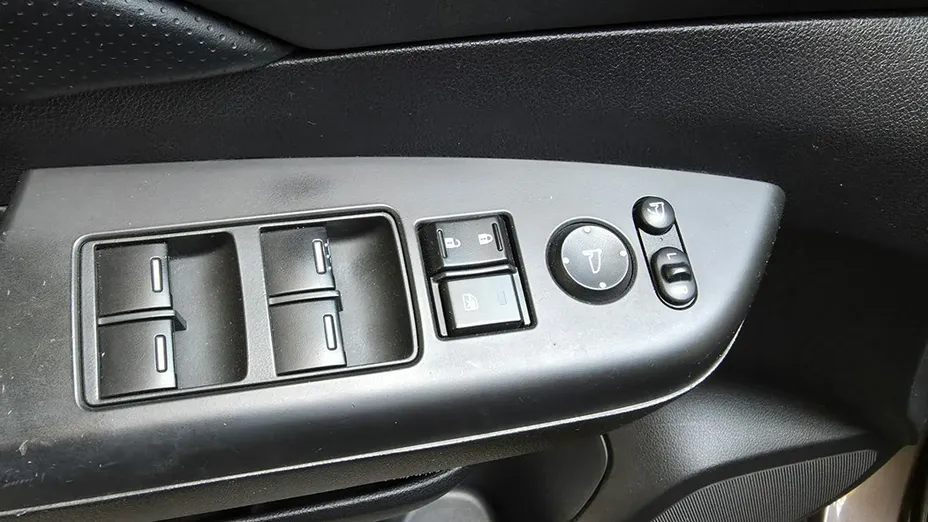 HONDA CR-V -