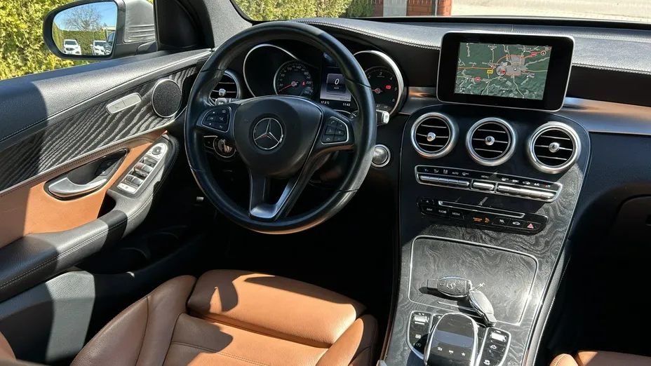 MERCEDES-BENZ GLC -