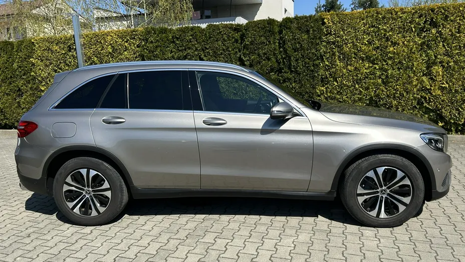 MERCEDES-BENZ GLC -