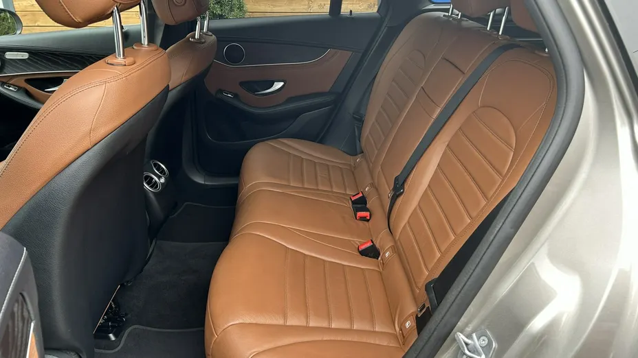 MERCEDES-BENZ GLC -