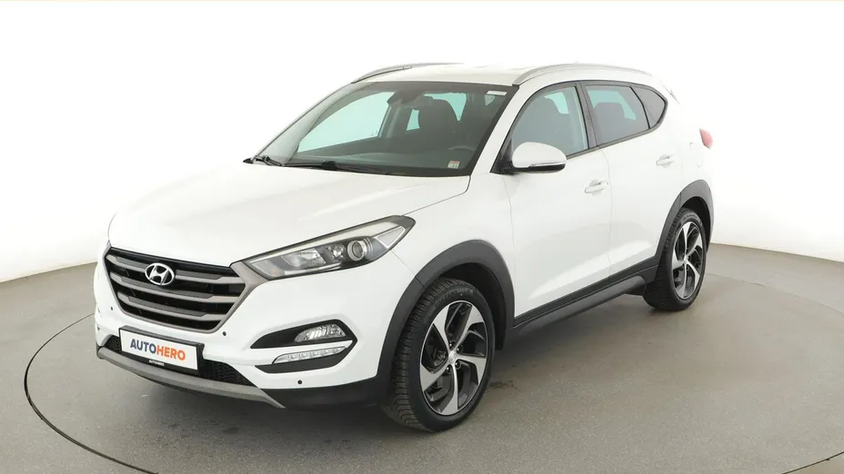 HYUNDAI Tucson -