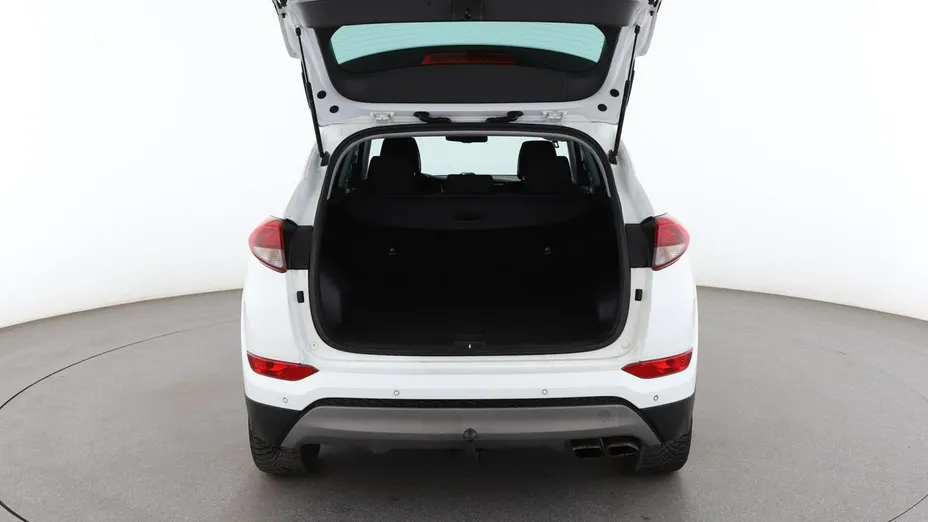 HYUNDAI Tucson -