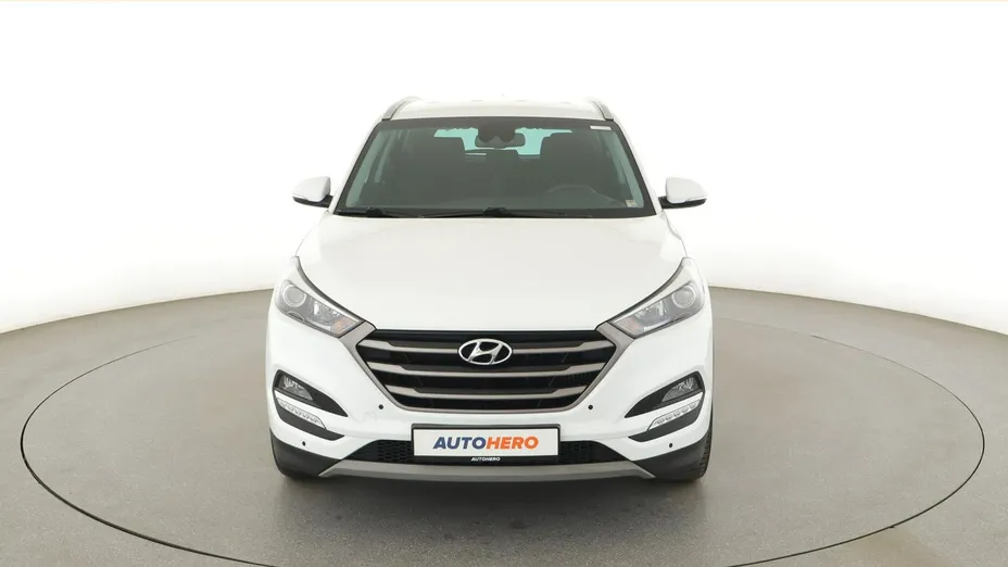 HYUNDAI Tucson -