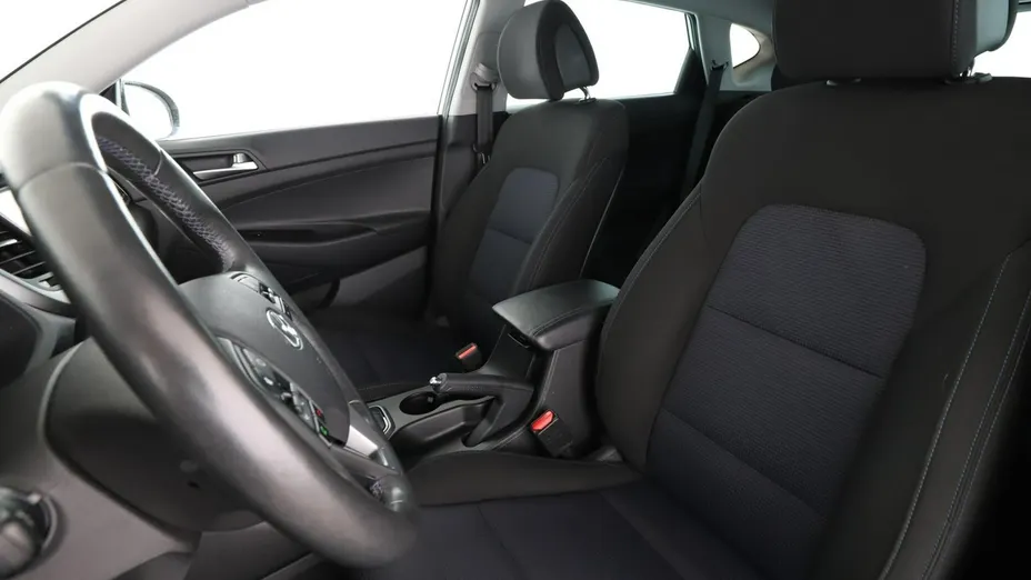 HYUNDAI Tucson -