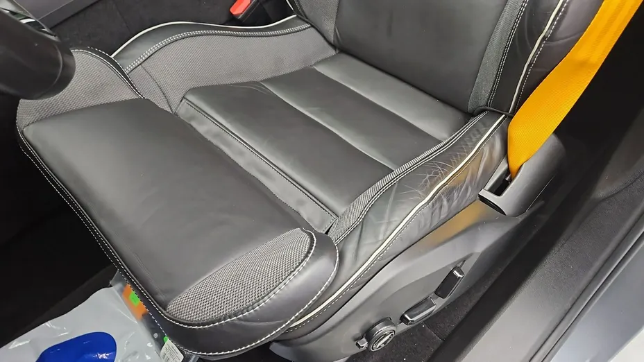 VOLVO XC60 -