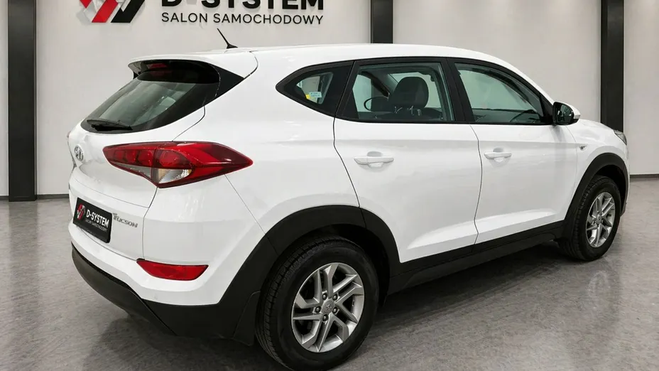 HYUNDAI Tucson -