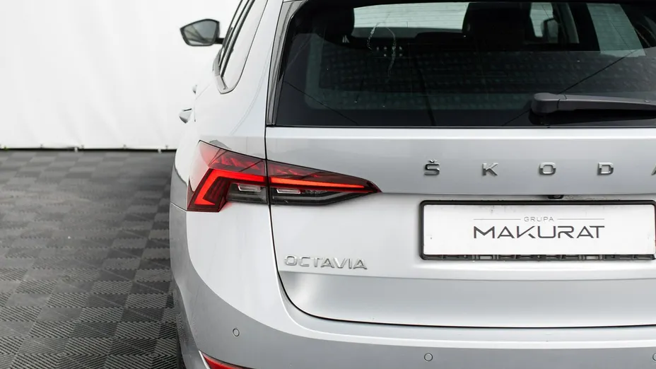 SKODA Octavia -