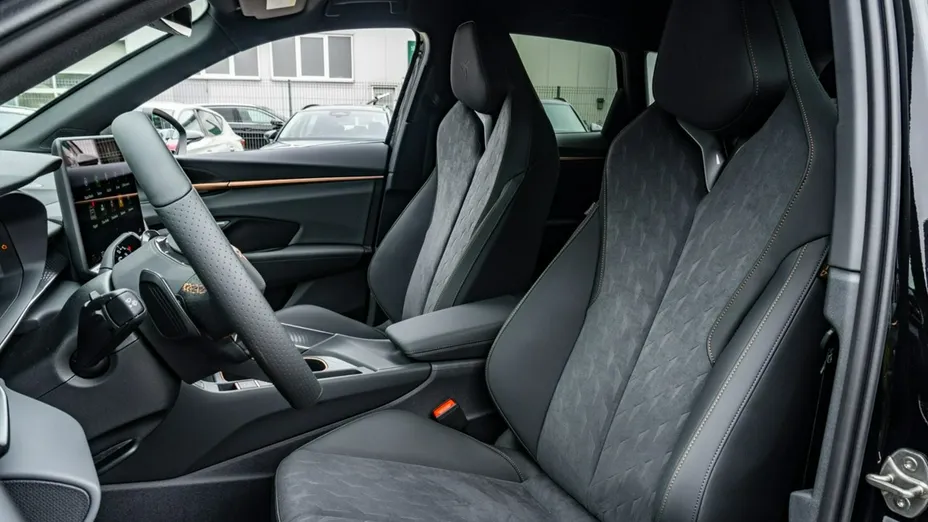 CUPRA Terramar -
