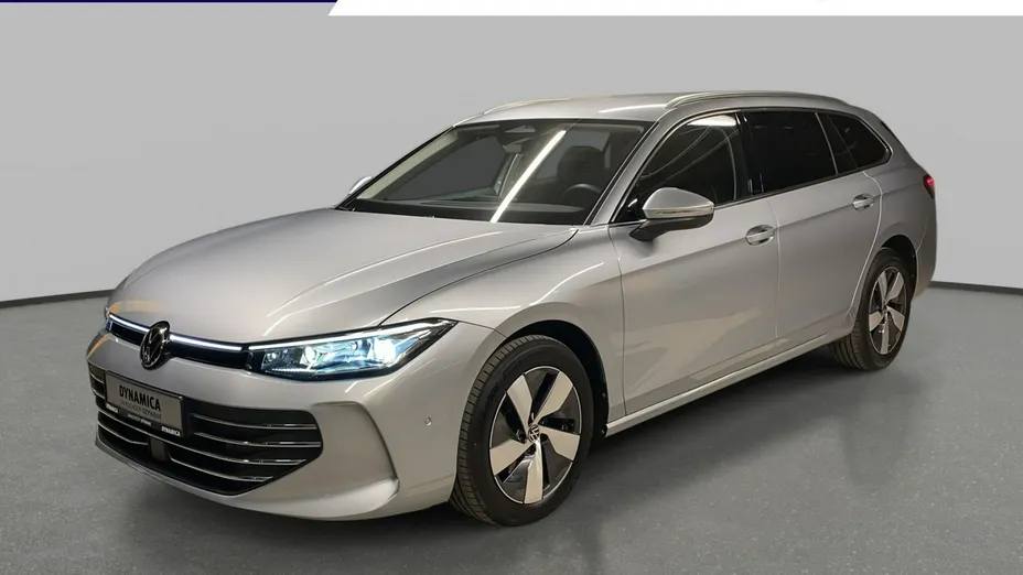 VOLKSWAGEN Passat -