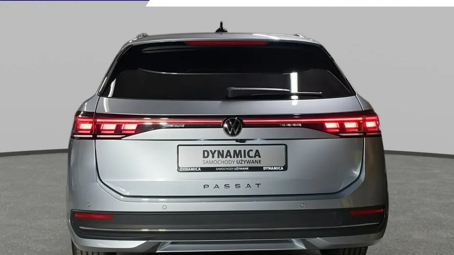 VOLKSWAGEN Passat -