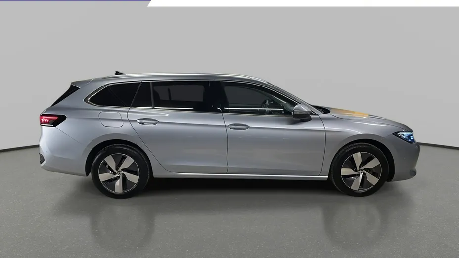 VOLKSWAGEN Passat -