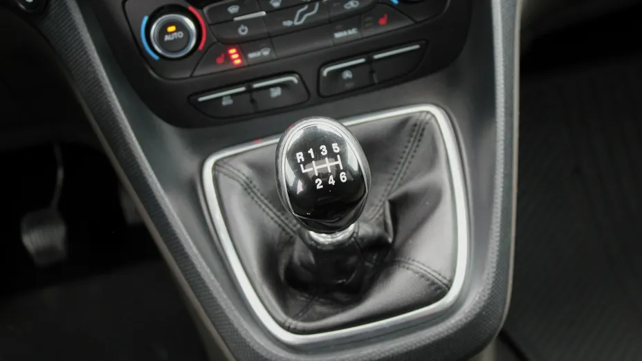 FORD Tourneo Connect -
