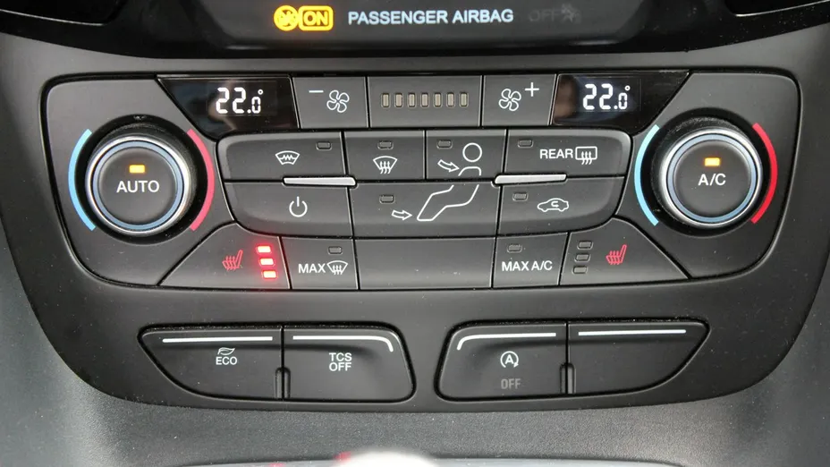 FORD Tourneo Connect -