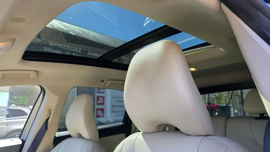 VOLVO XC60 -