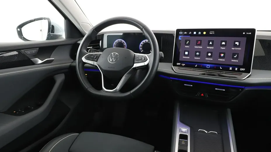 VOLKSWAGEN Passat -