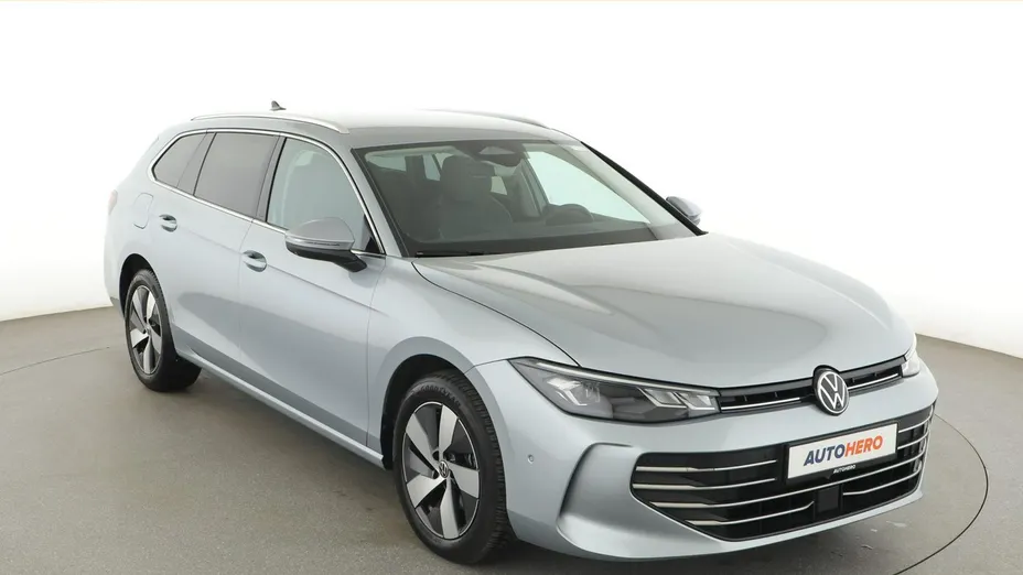 VOLKSWAGEN Passat -