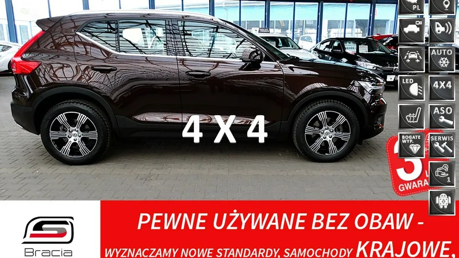 VOLVO XC40 -