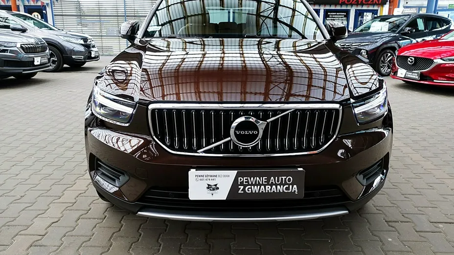 VOLVO XC40 -