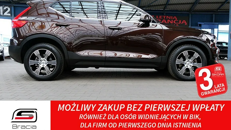 VOLVO XC40 -