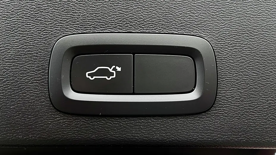 VOLVO XC40 -