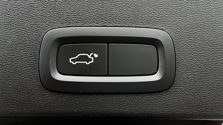 VOLVO XC40 -