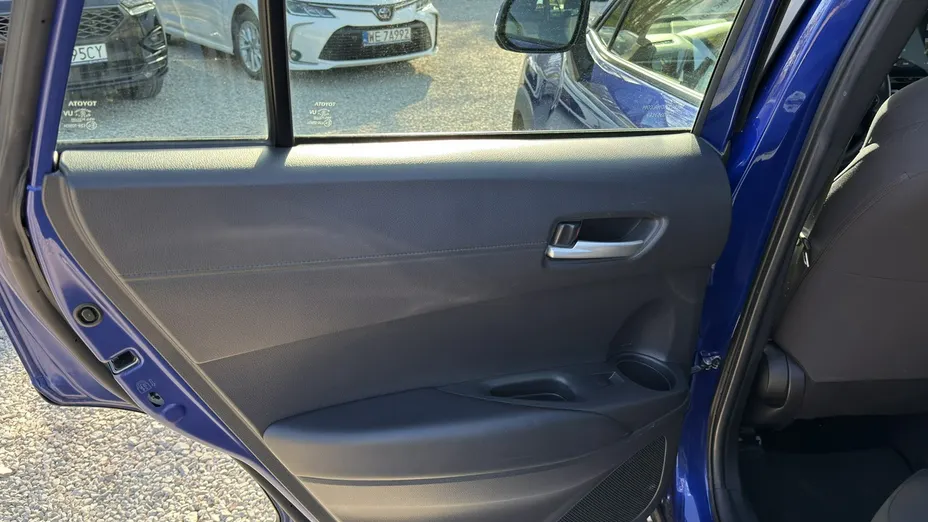 TOYOTA Corolla Cross -