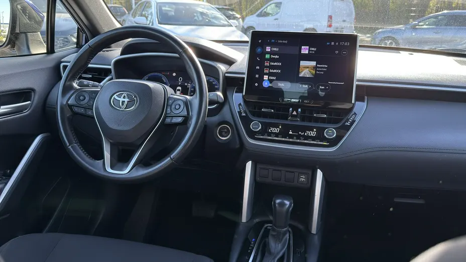 TOYOTA Corolla Cross -