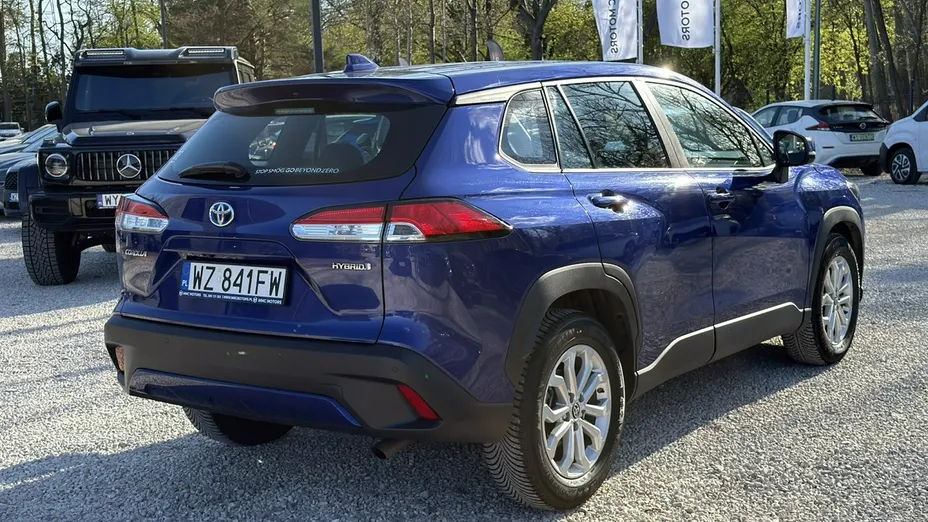 TOYOTA Corolla Cross -