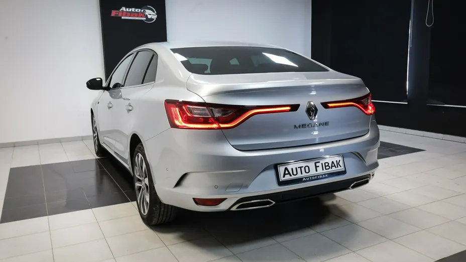 RENAULT Megane -