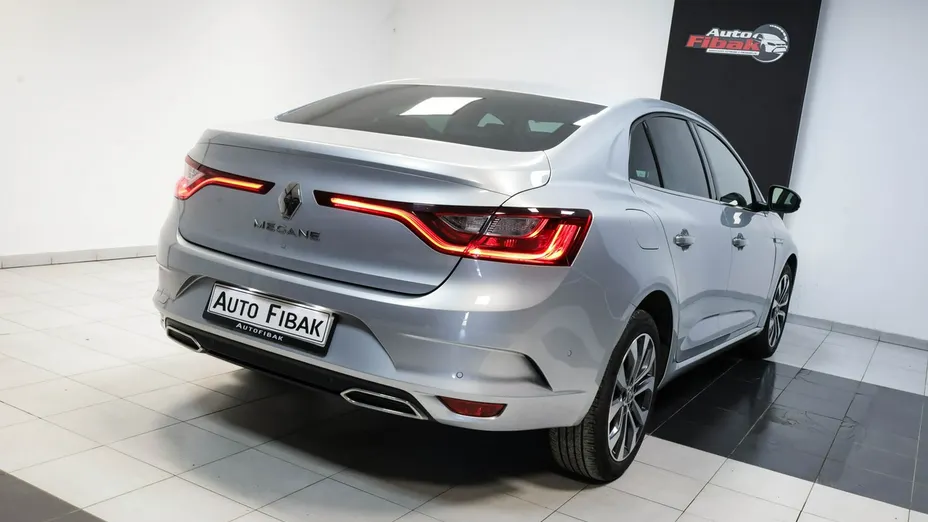 RENAULT Megane -