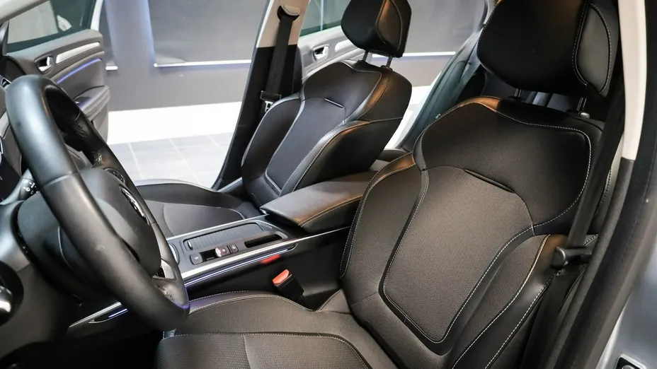 RENAULT Megane -