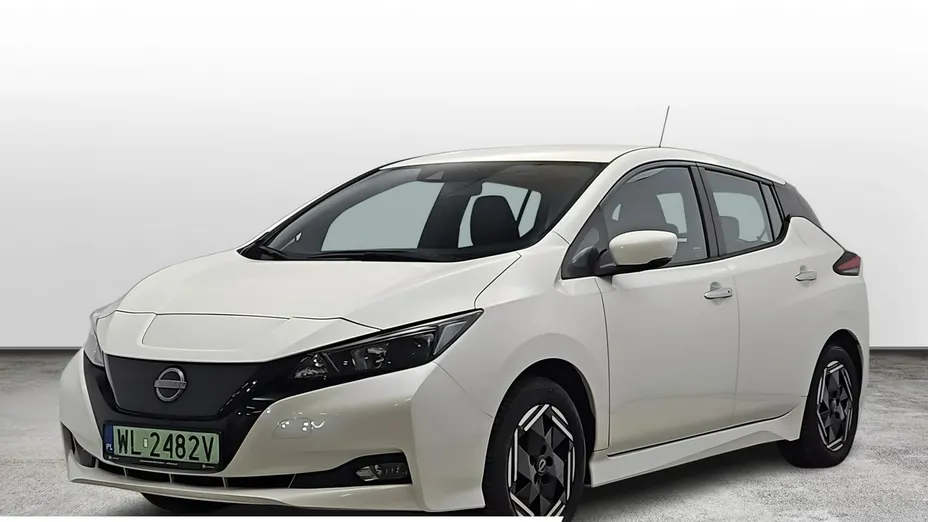 NISSAN Leaf -