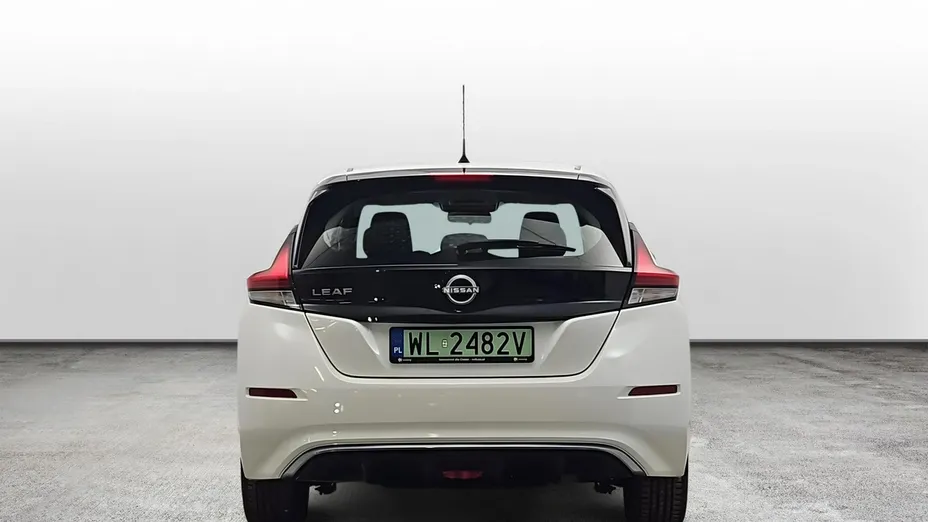 NISSAN Leaf -