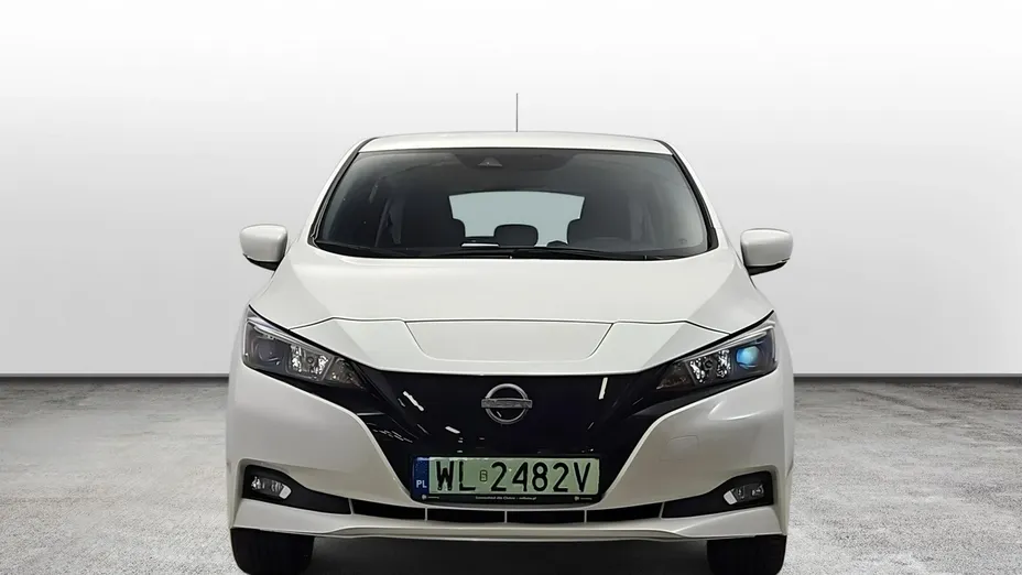 NISSAN Leaf -